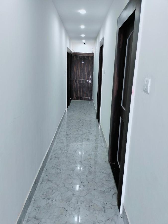 Hotel Diamant Inn Patna  Bagian luar foto