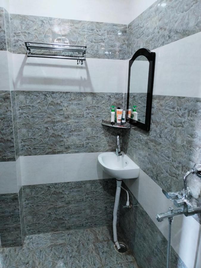 Hotel Diamant Inn Patna  Bagian luar foto