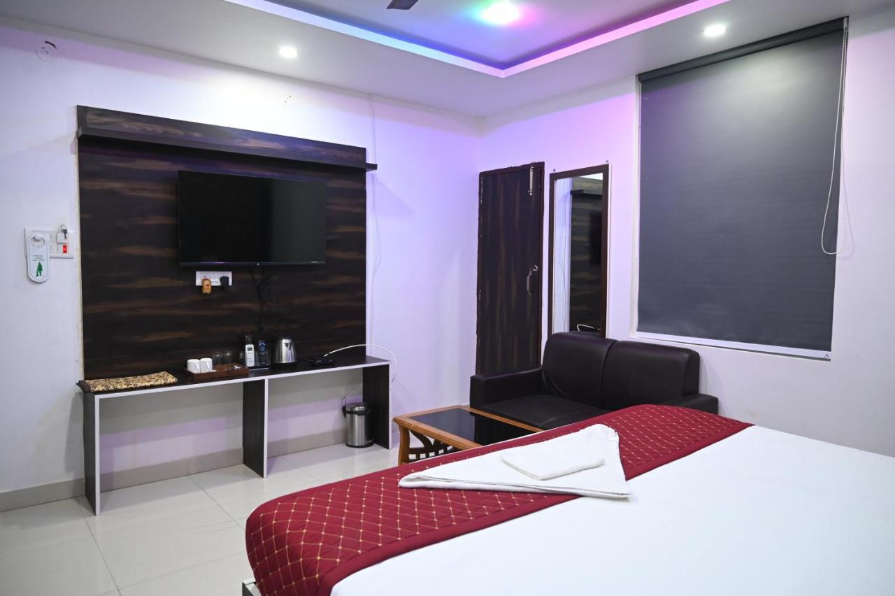 Hotel Diamant Inn Patna  Bagian luar foto