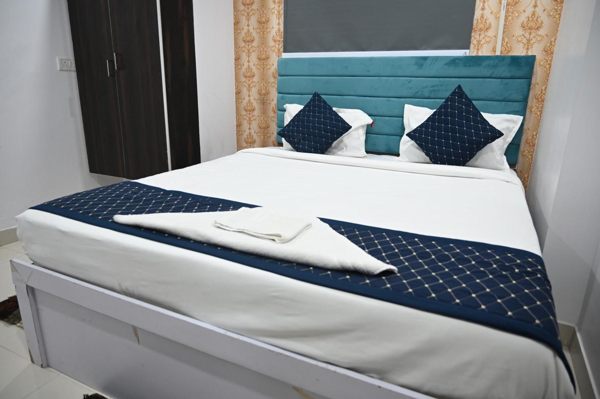 Hotel Diamant Inn Patna  Bagian luar foto