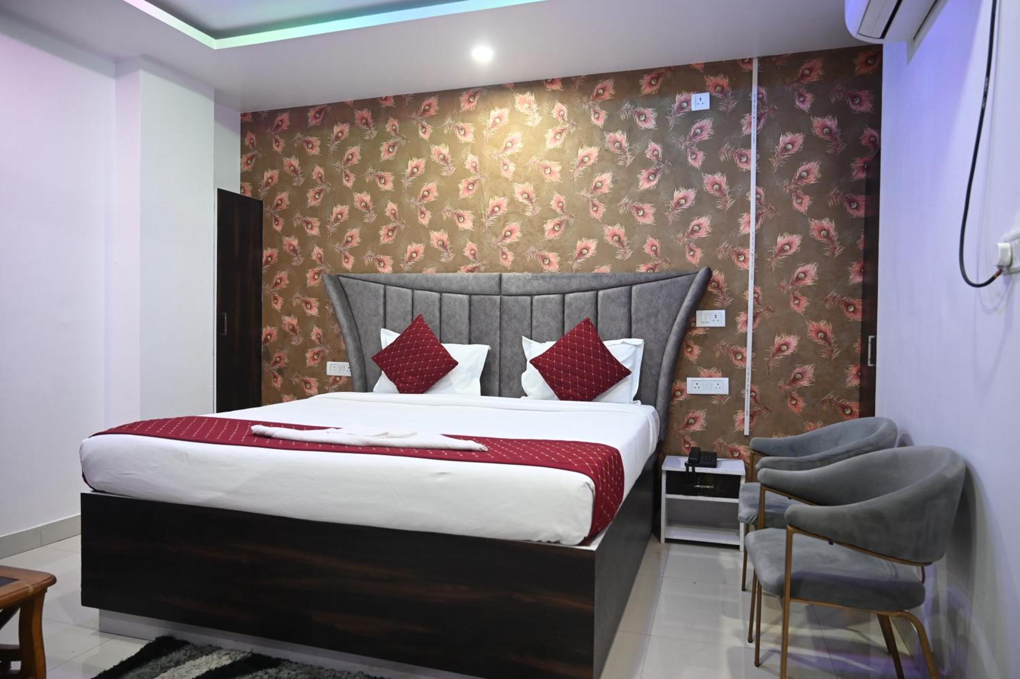 Hotel Diamant Inn Patna  Bagian luar foto