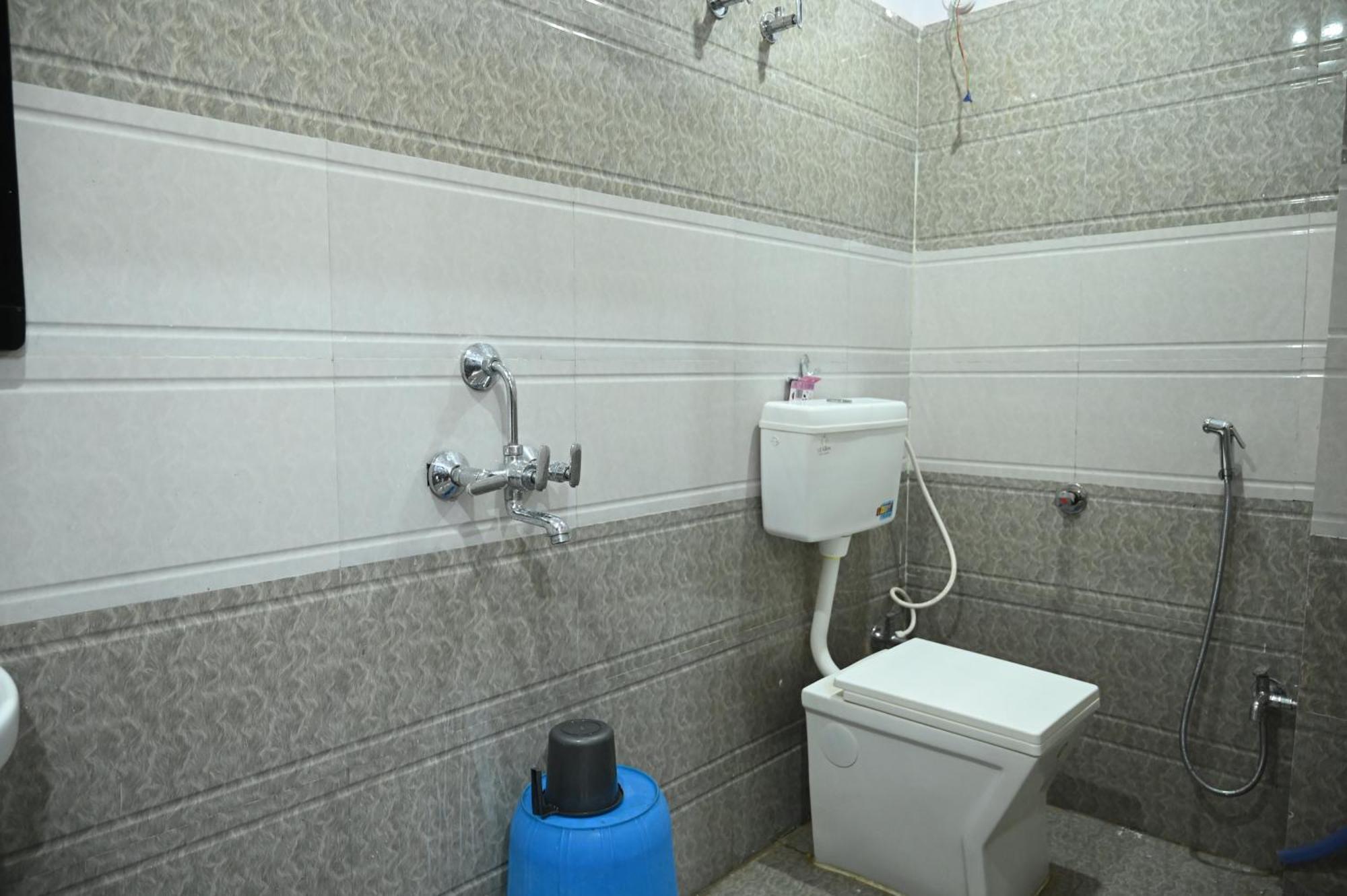Hotel Diamant Inn Patna  Bagian luar foto